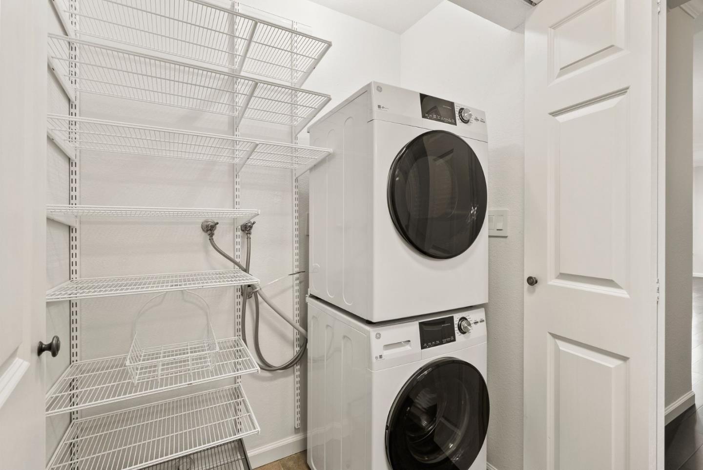 Detail Gallery Image 30 of 48 For 919 Shoreline Dr, San Mateo,  CA 94404 - 2 Beds | 2 Baths
