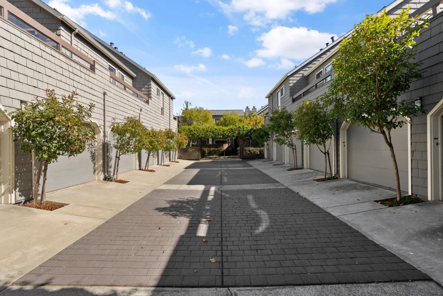 Detail Gallery Image 36 of 48 For 919 Shoreline Dr, San Mateo,  CA 94404 - 2 Beds | 2 Baths