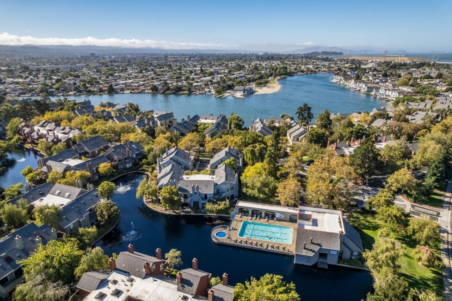 Detail Gallery Image 43 of 48 For 919 Shoreline Dr, San Mateo,  CA 94404 - 2 Beds | 2 Baths