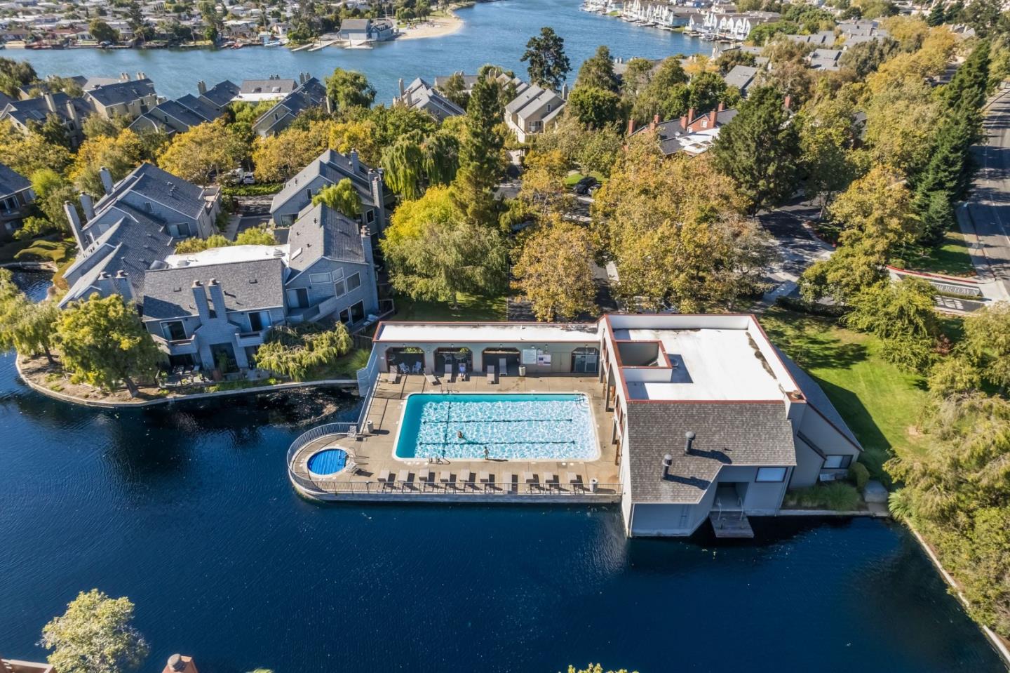Detail Gallery Image 44 of 48 For 919 Shoreline Dr, San Mateo,  CA 94404 - 2 Beds | 2 Baths