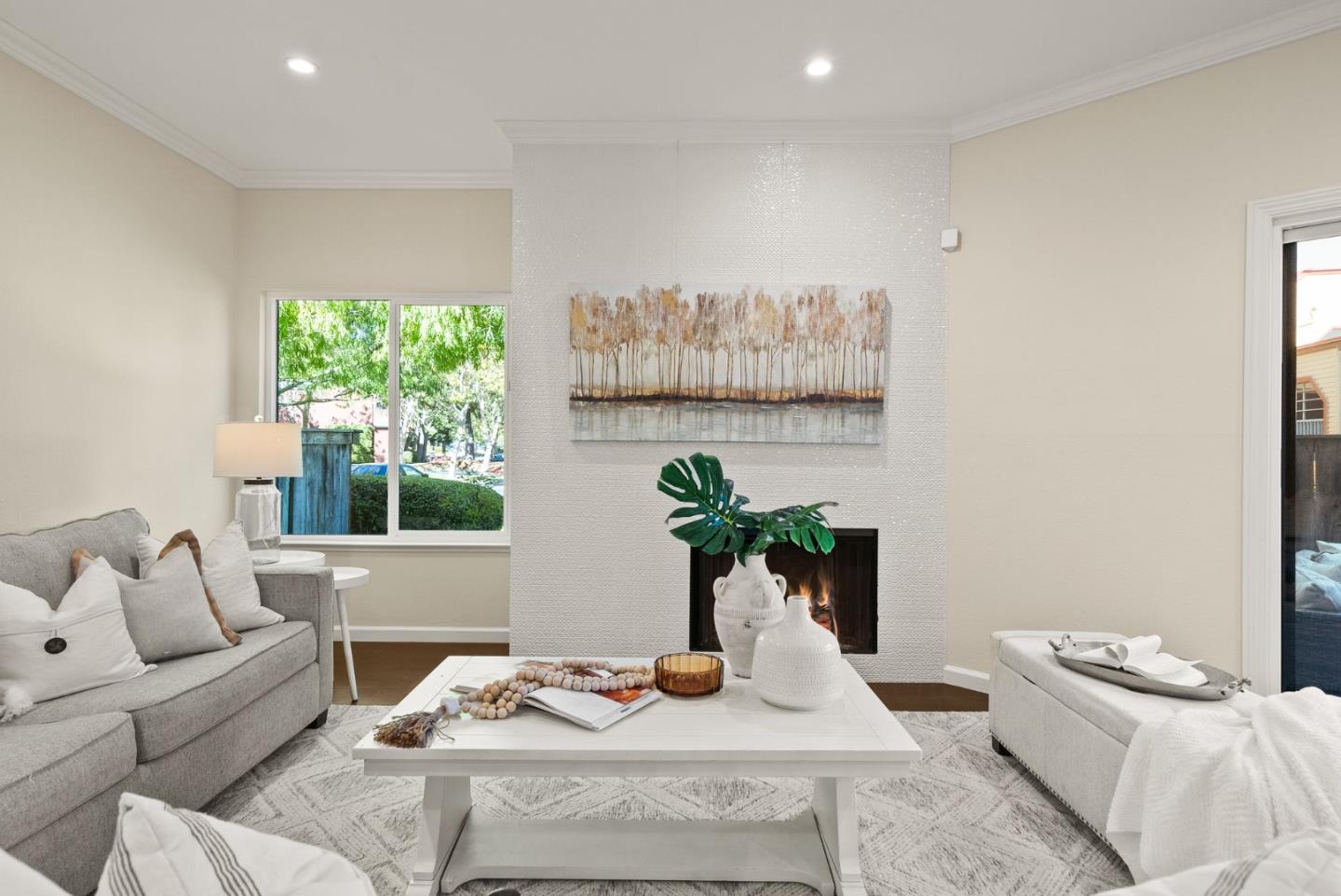 Detail Gallery Image 5 of 48 For 919 Shoreline Dr, San Mateo,  CA 94404 - 2 Beds | 2 Baths