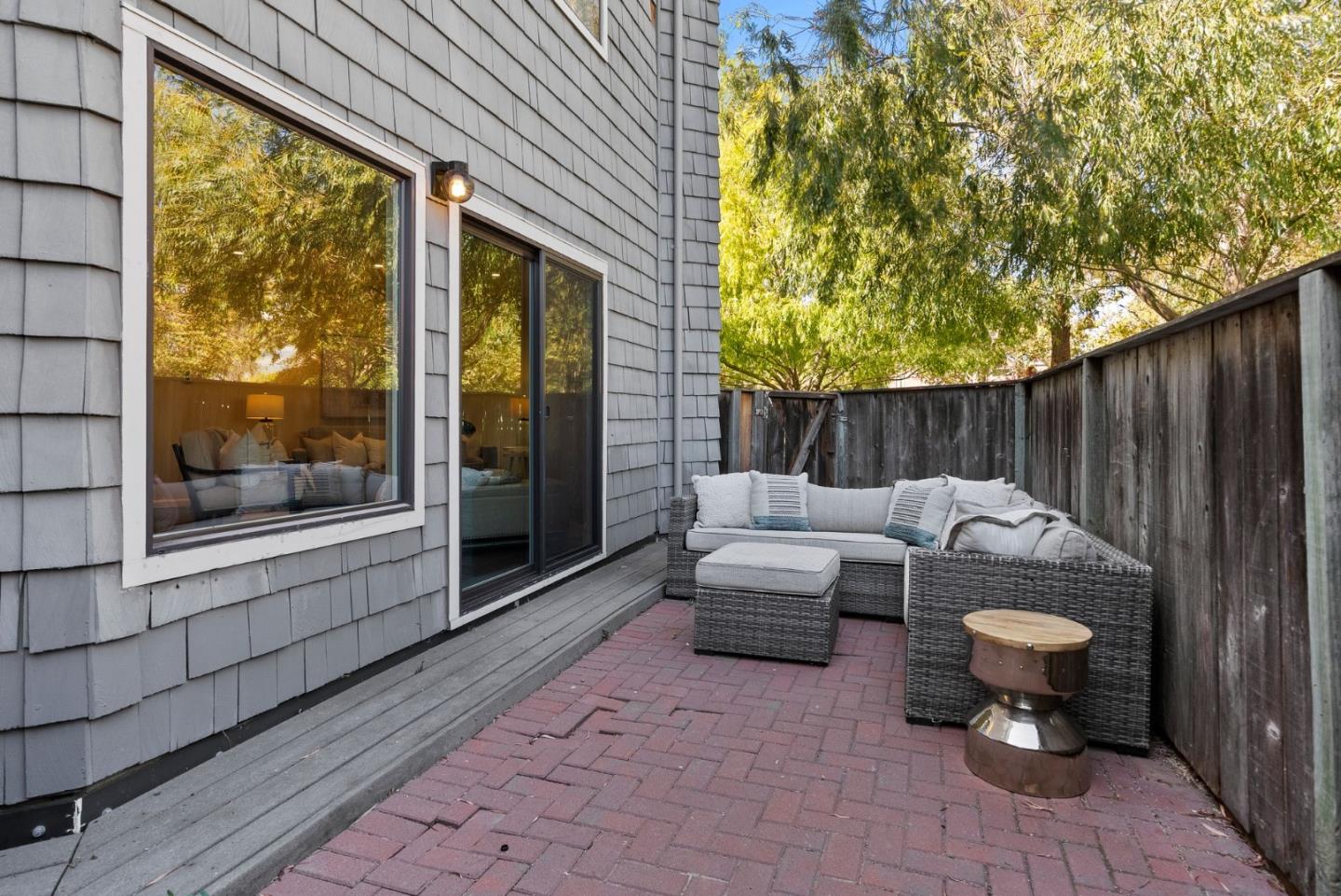 Detail Gallery Image 9 of 48 For 919 Shoreline Dr, San Mateo,  CA 94404 - 2 Beds | 2 Baths