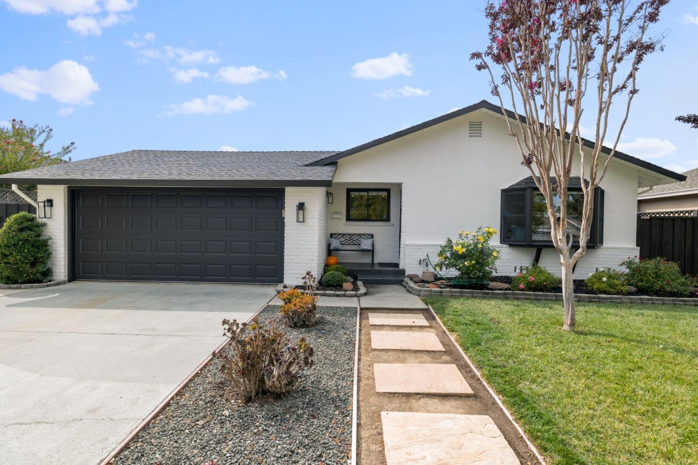 Detail Gallery Image 1 of 1 For 2279 Maximilian Dr, Campbell,  CA 95008 - 4 Beds | 2 Baths
