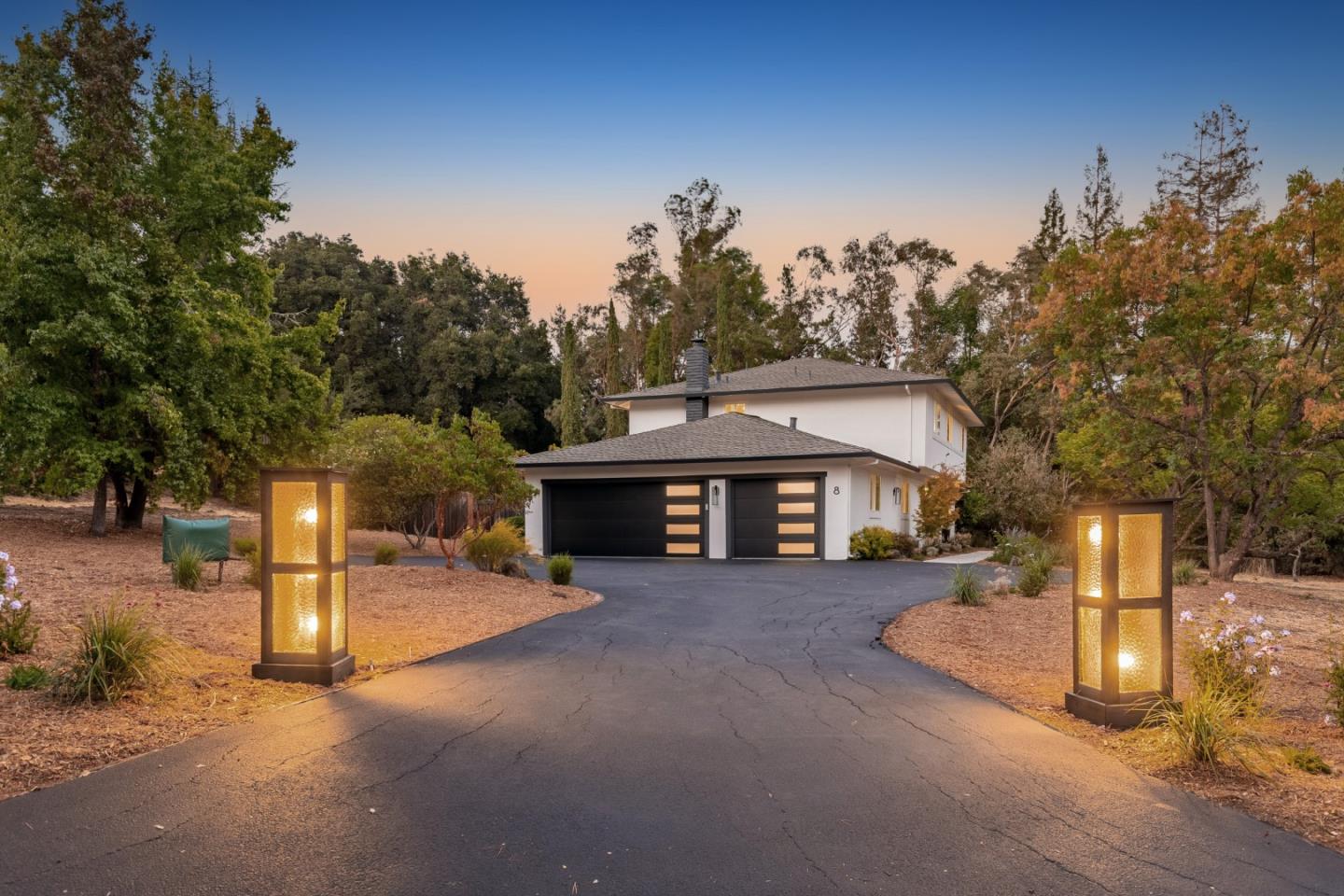 Detail Gallery Image 1 of 1 For 8 Hillbrook Dr, Portola Valley,  CA 94028 - 5 Beds | 3 Baths