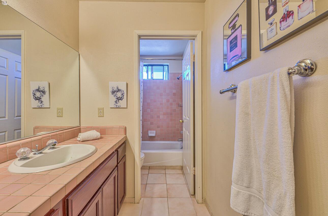 Detail Gallery Image 32 of 35 For 9 Massolo Cir, Salinas,  CA 93907 - 4 Beds | 2/1 Baths