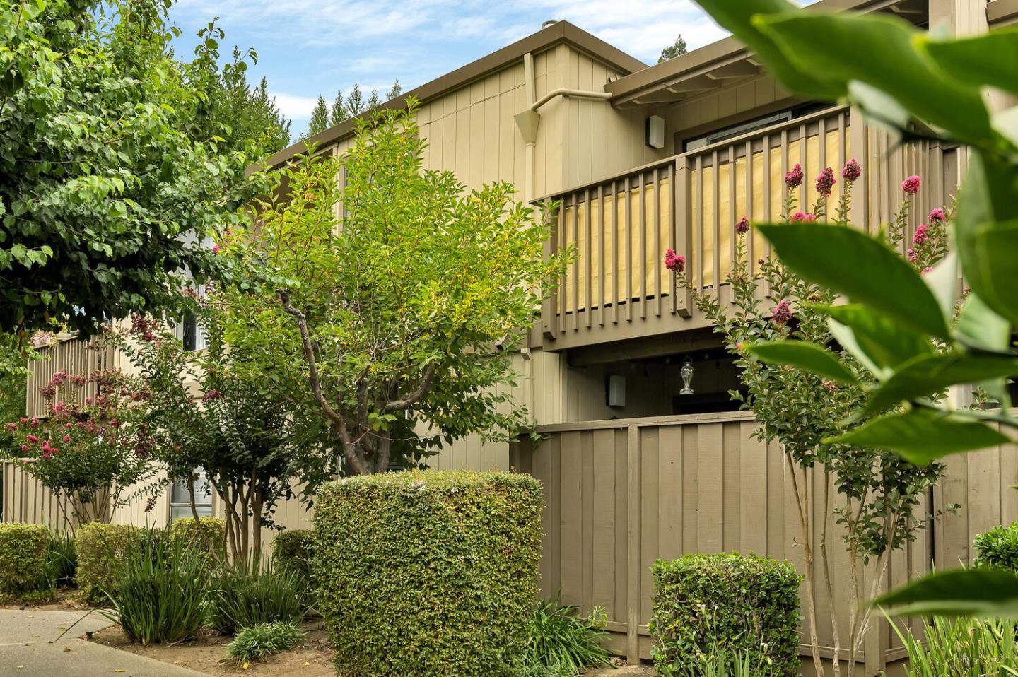 Detail Gallery Image 1 of 1 For 8155 Westwood Dr #21,  Gilroy,  CA 95020 - 2 Beds | 1 Baths