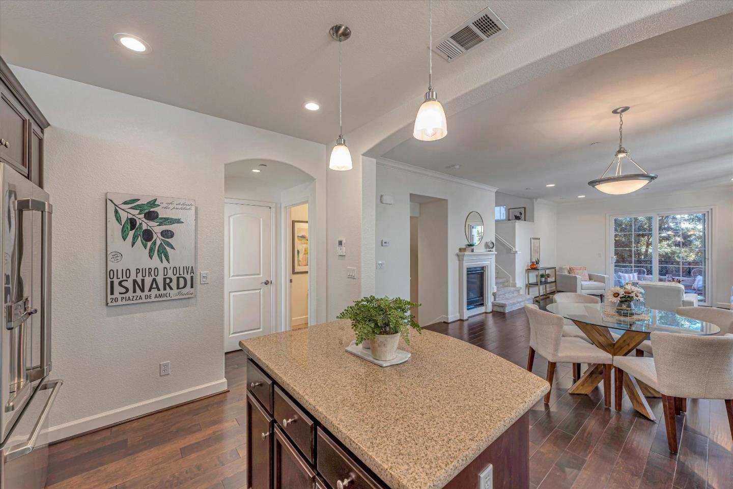 Detail Gallery Image 1 of 1 For 421 Chagall St, Mountain View,  CA 94041 - 3 Beds | 3/1 Baths