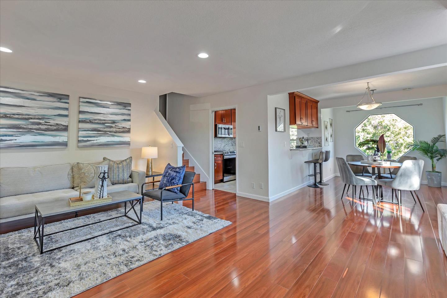 Detail Gallery Image 1 of 1 For 422 Crescent Ave #16,  Sunnyvale,  CA 94087 - 2 Beds | 2 Baths