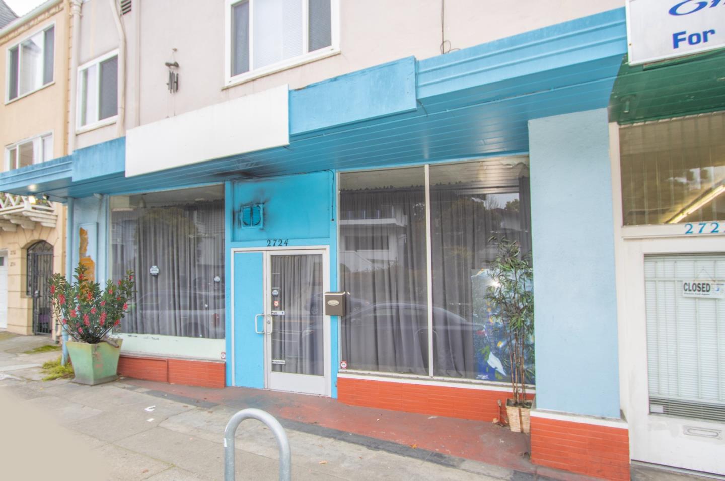 2712-2726 Park Boulevard, Oakland, California 94606, ,Commercial Sale,For Sale,2712-2726 Park Boulevard,ML81944037