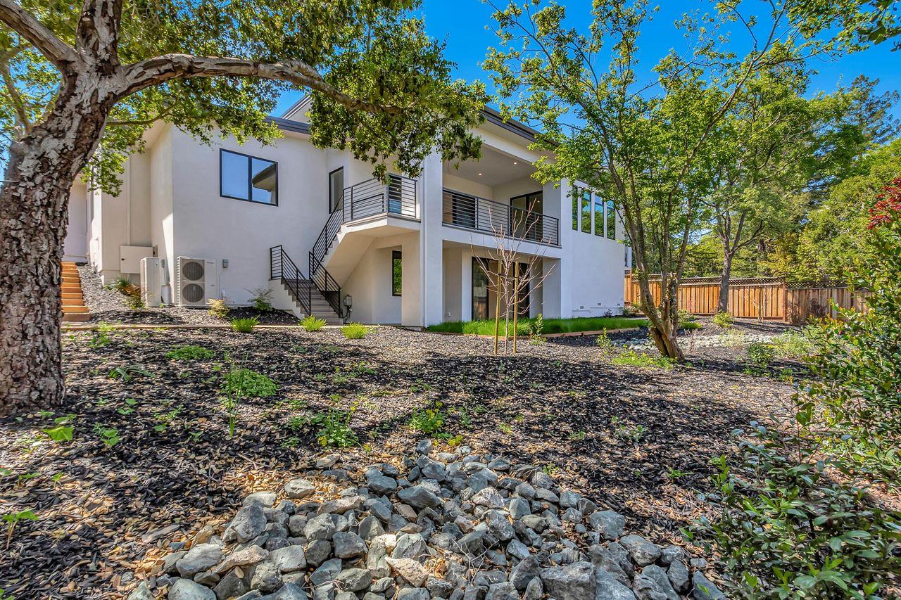Detail Gallery Image 57 of 60 For 16221 Seaborn Ct, Monte Sereno,  CA 95030 - 4 Beds | 3/1 Baths