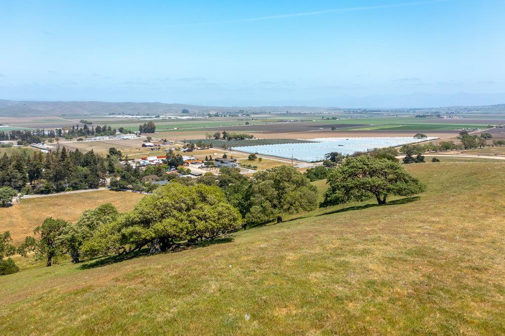 Detail Gallery Image 9 of 22 For 333 Mission Vineyard Rd, San Juan Bautista,  CA 95045 - – Beds | – Baths