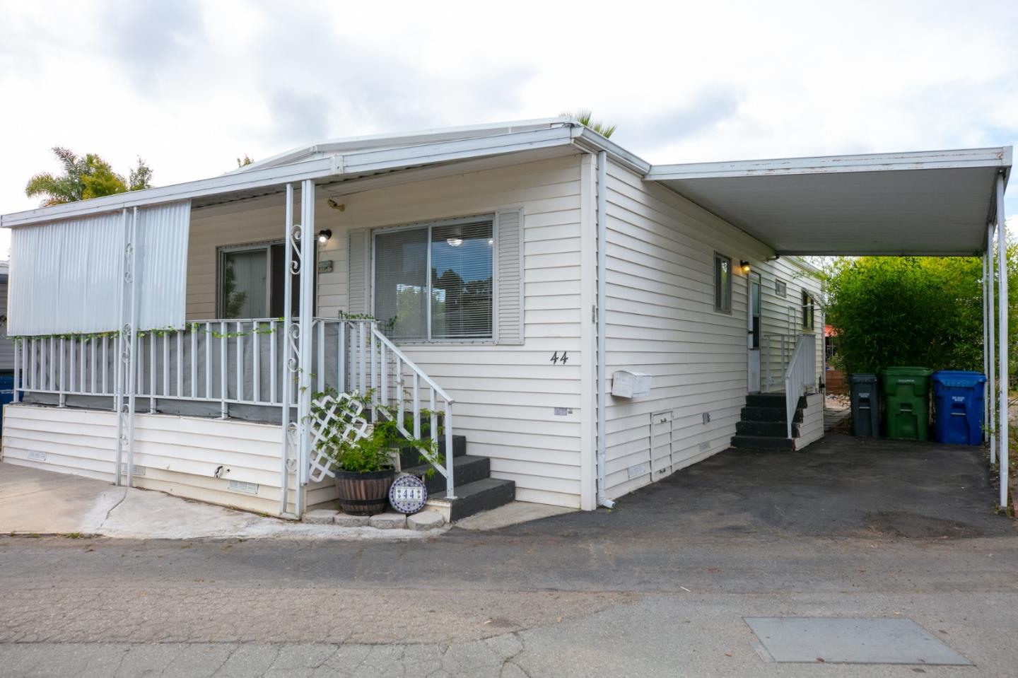 Detail Gallery Image 1 of 1 For 4300 Soquel Dr #44,  Soquel,  CA 95073 - 0 Beds | 1/1 Baths