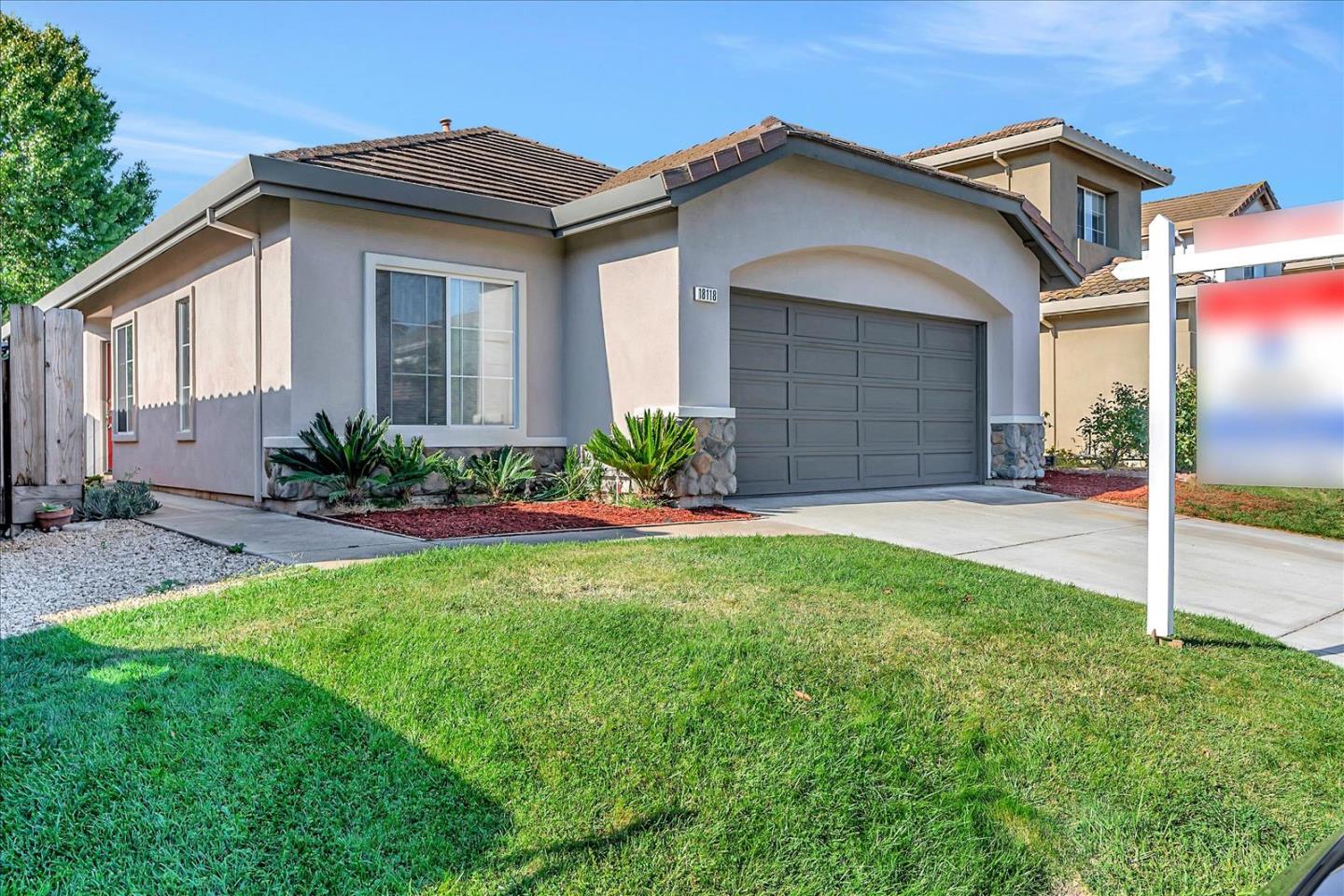 Detail Gallery Image 1 of 1 For 18118 Stonehaven, Salinas,  CA 93908 - 3 Beds | 2 Baths