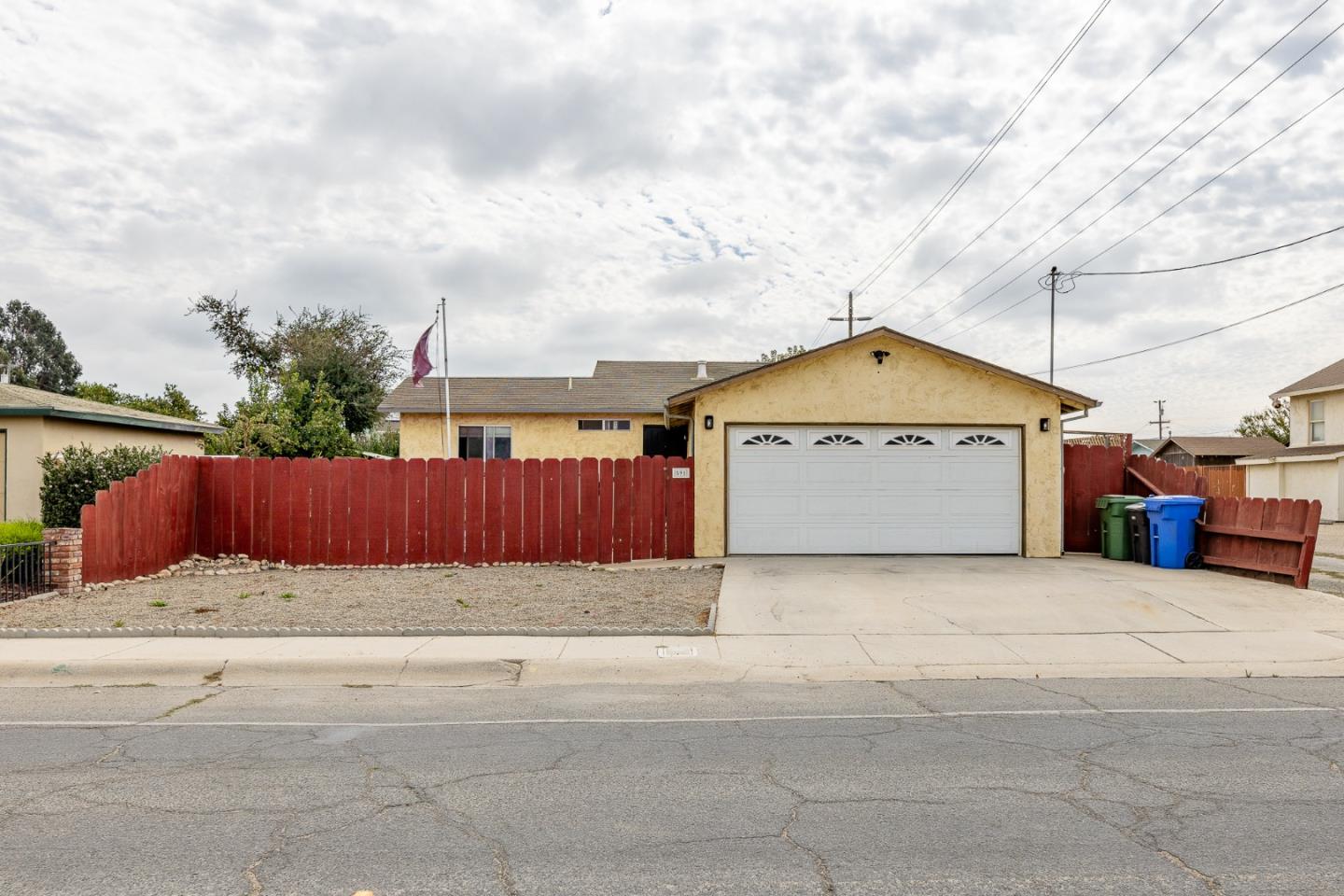 Detail Gallery Image 1 of 1 For 591 Apple Ave, Greenfield,  CA 93927 - 2 Beds | 1 Baths