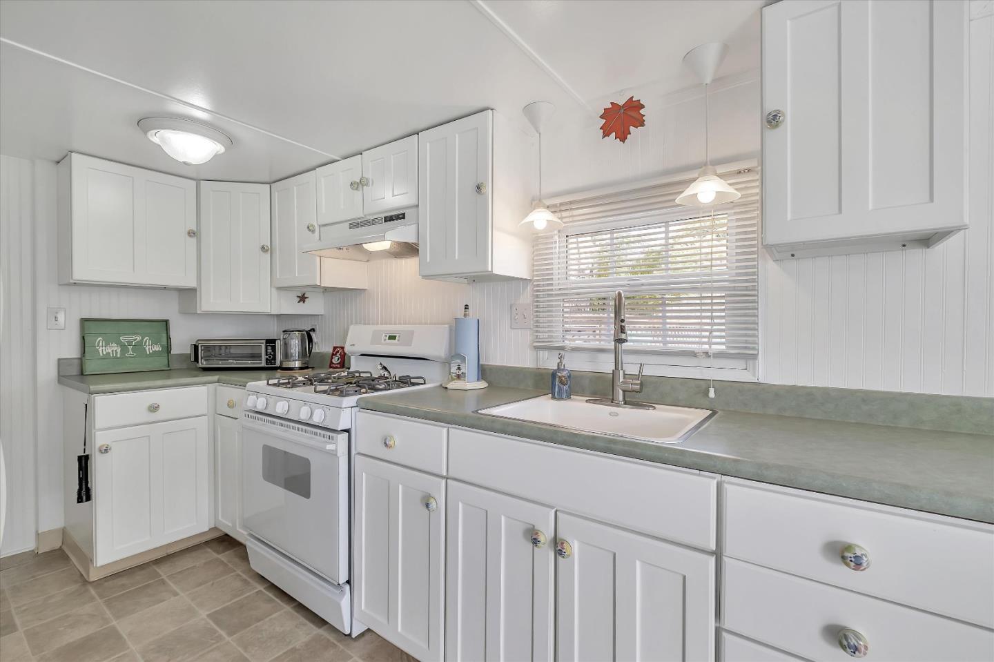Detail Gallery Image 11 of 29 For 750 47th Ave #39,  Capitola,  CA 95010 - 1 Beds | 1 Baths