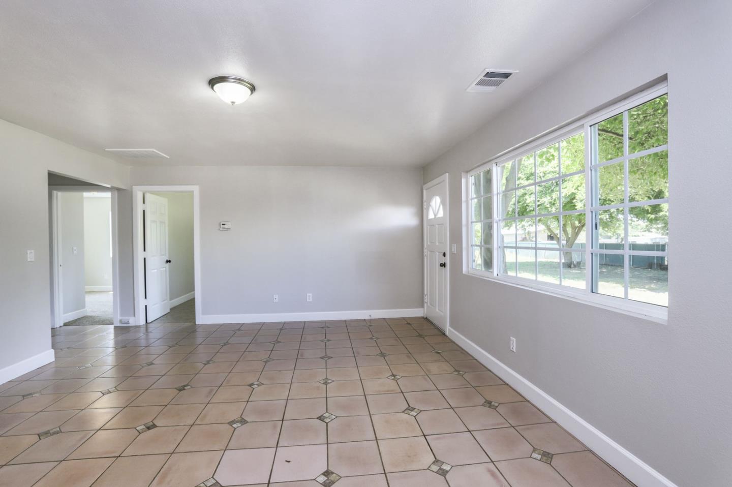 Detail Gallery Image 21 of 32 For 3056 Gnesa Rd, Modesto,  CA 95358 - 6 Beds | 2 Baths