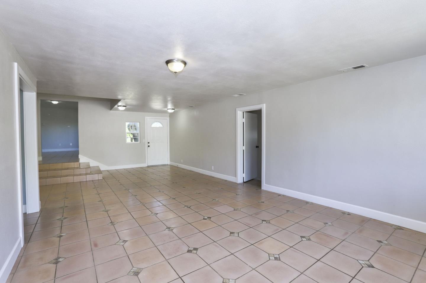 3056 Gnesa Rd, Riverdale Park, CA 95358 photo 6