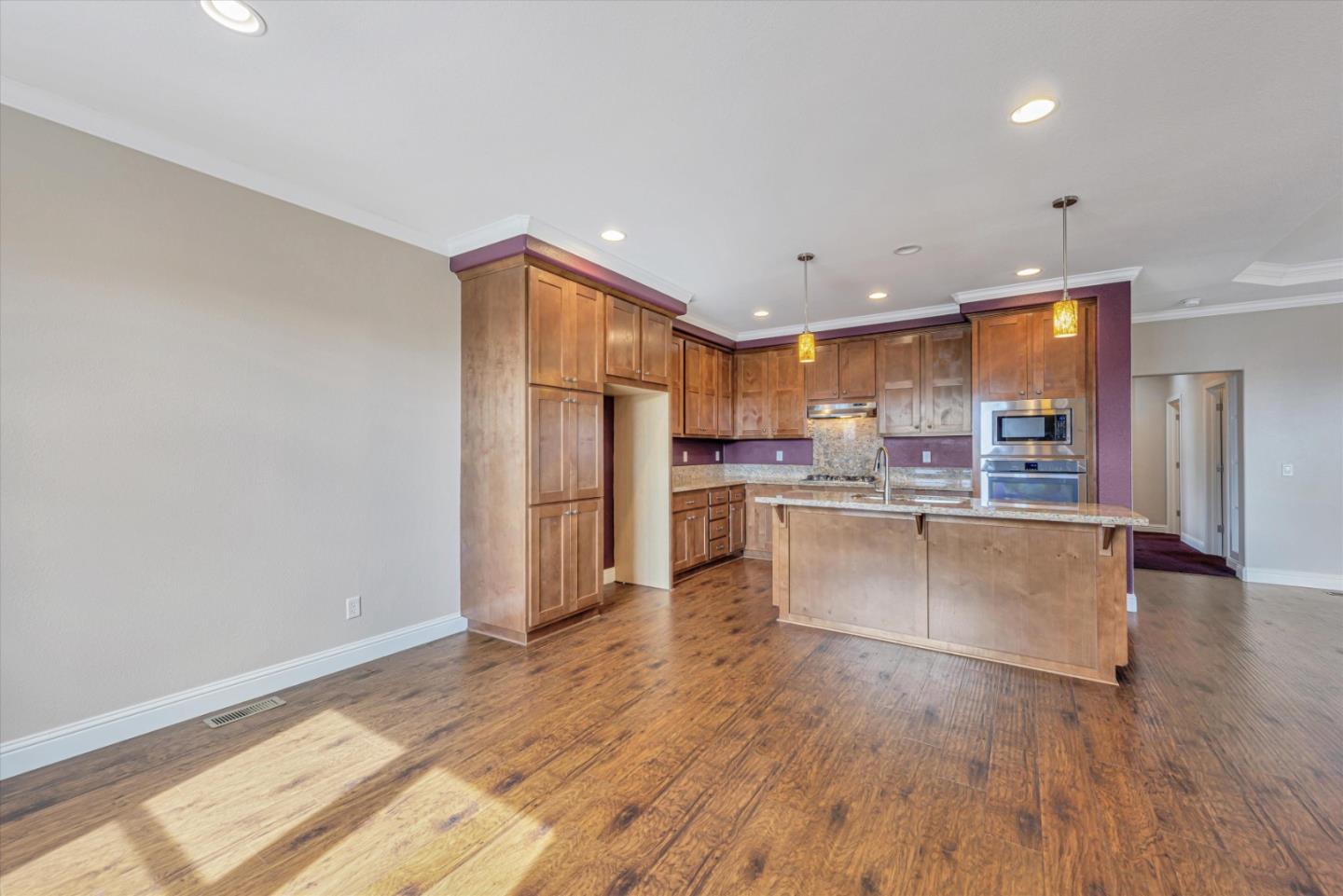 Detail Gallery Image 12 of 43 For 1501 Cartagena Ave #397,  Hayward,  CA 94544 - 3 Beds | 2 Baths