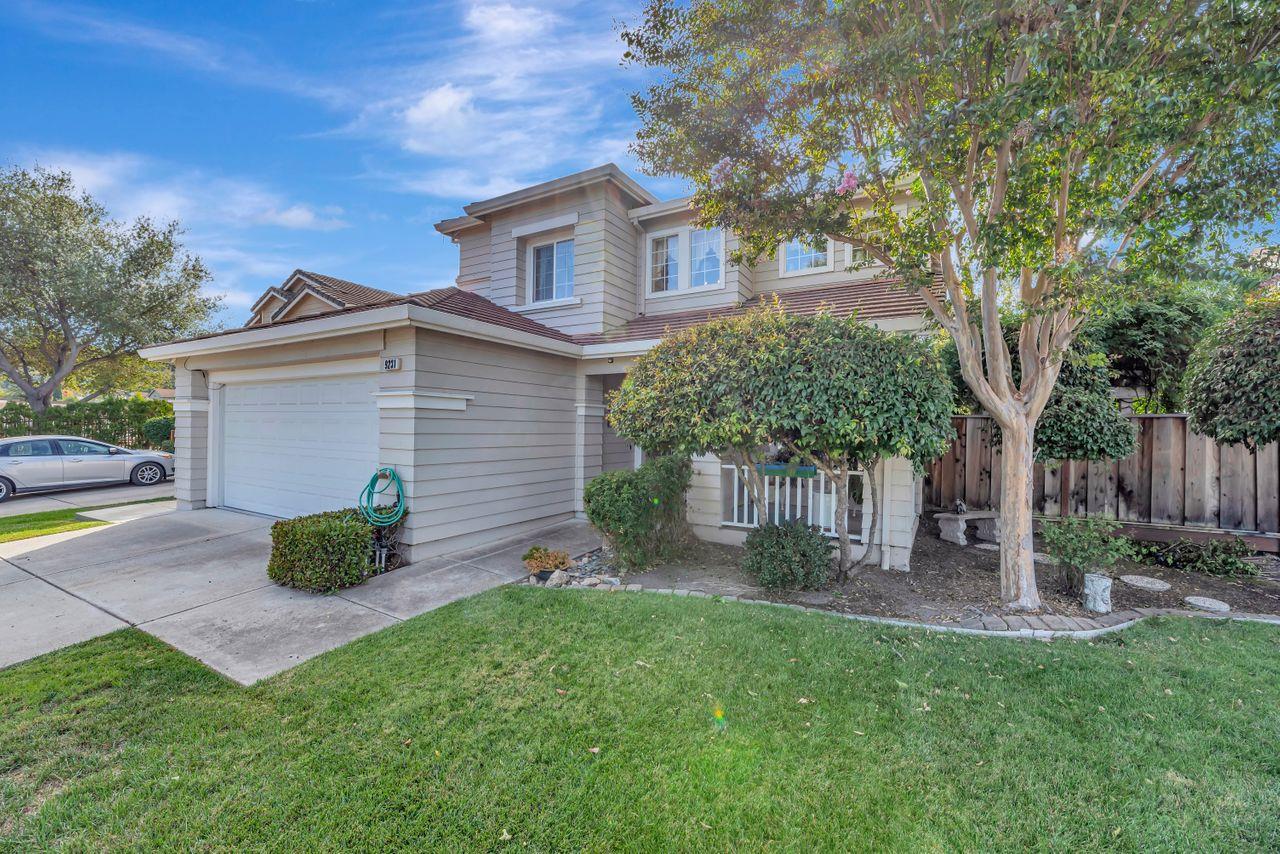 Front Image Thumbnail for ML81945498