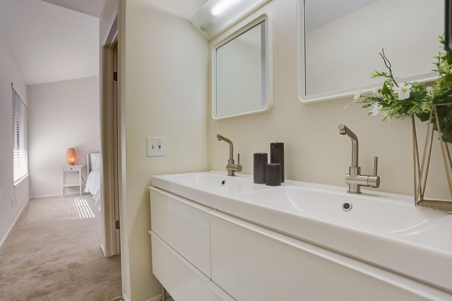 Detail Gallery Image 36 of 63 For 3374 Brittan Ave #13,  San Carlos,  CA 94070 - 3 Beds | 2 Baths