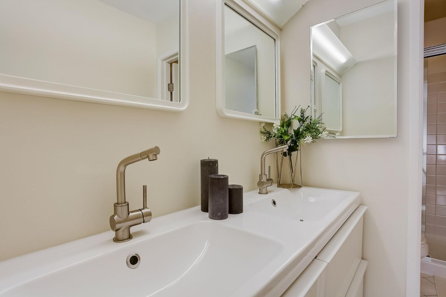 Detail Gallery Image 37 of 63 For 3374 Brittan Ave #13,  San Carlos,  CA 94070 - 3 Beds | 2 Baths