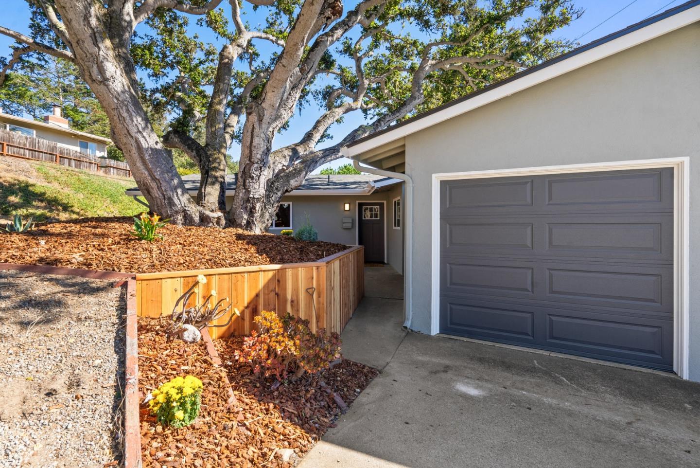 Detail Gallery Image 1 of 1 For 2 Carlton Dr, Del Rey Oaks,  CA 93940 - 3 Beds | 2 Baths