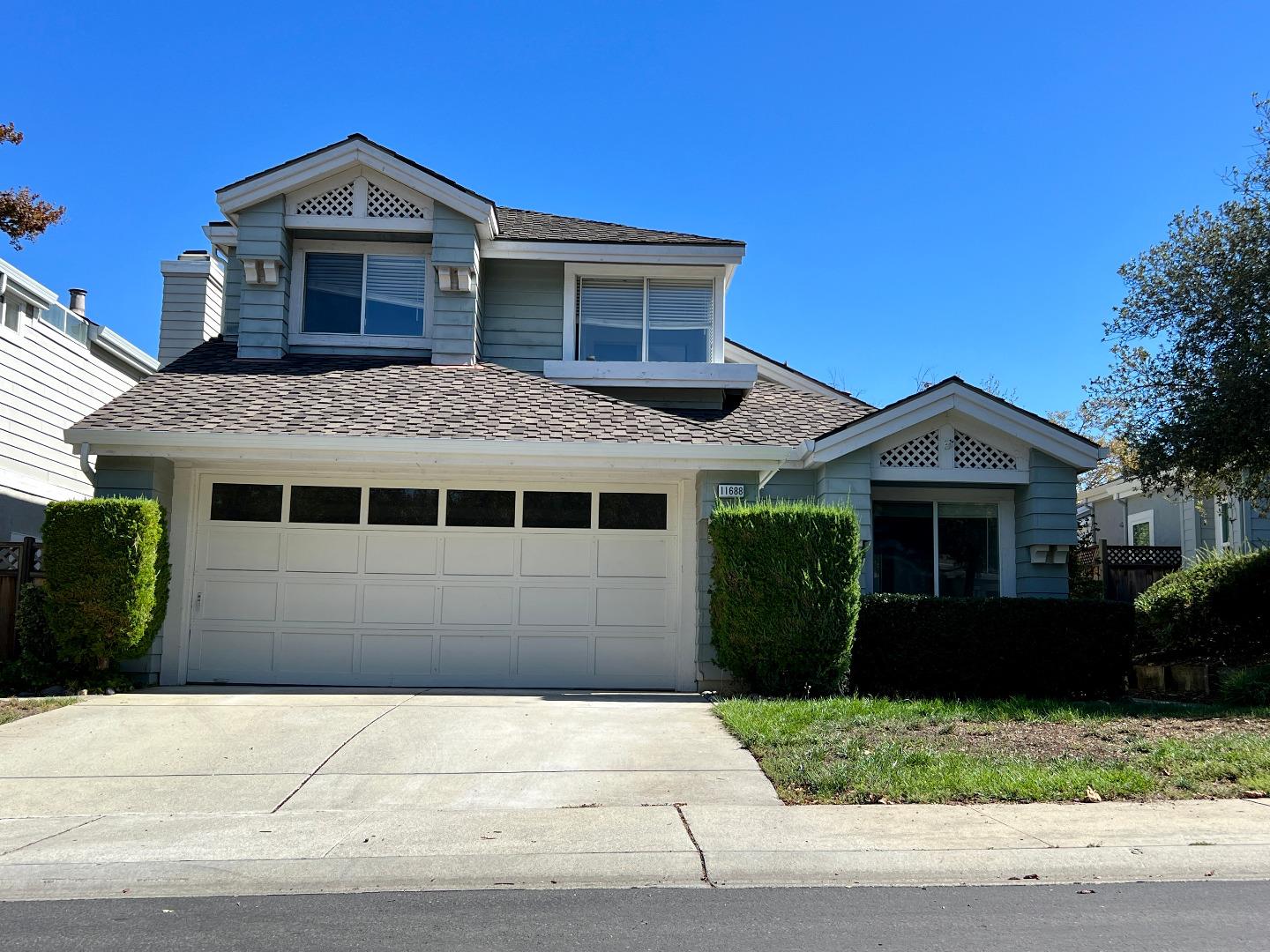 Detail Gallery Image 1 of 1 For 11688 Olive Spring Ct, Cupertino,  CA 95014 - 4 Beds | 3 Baths