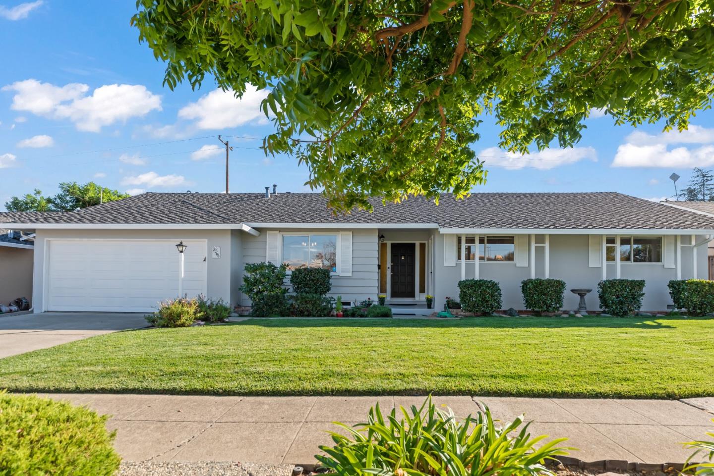 Detail Gallery Image 1 of 1 For 2366 Starbright Dr, San Jose,  CA 95124 - 4 Beds | 2 Baths