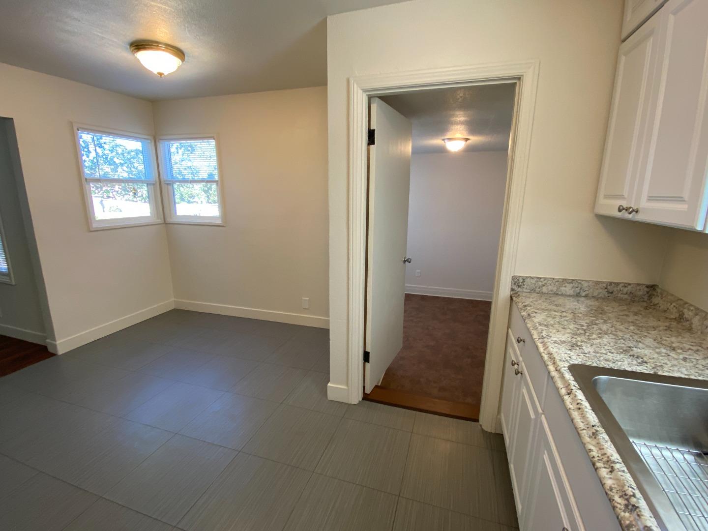 Detail Gallery Image 14 of 78 For 12690 Center Ave, San Martin,  CA 95046 - 2 Beds | 2 Baths
