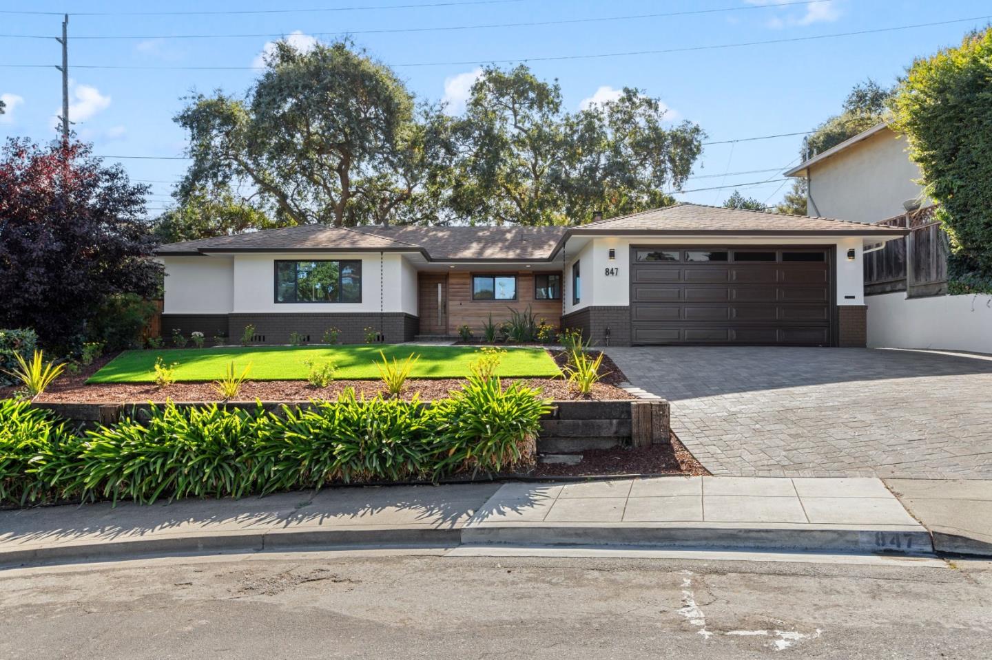 Detail Gallery Image 1 of 1 For 847 Chesterton Ave, Redwood City,  CA 94061 - 3 Beds | 2/1 Baths