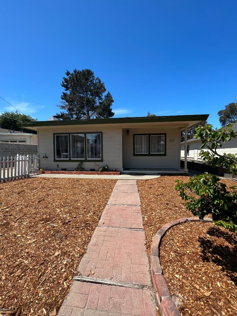 Photo of 414 Del Rosa AVE, MONTEREY, CA 93940