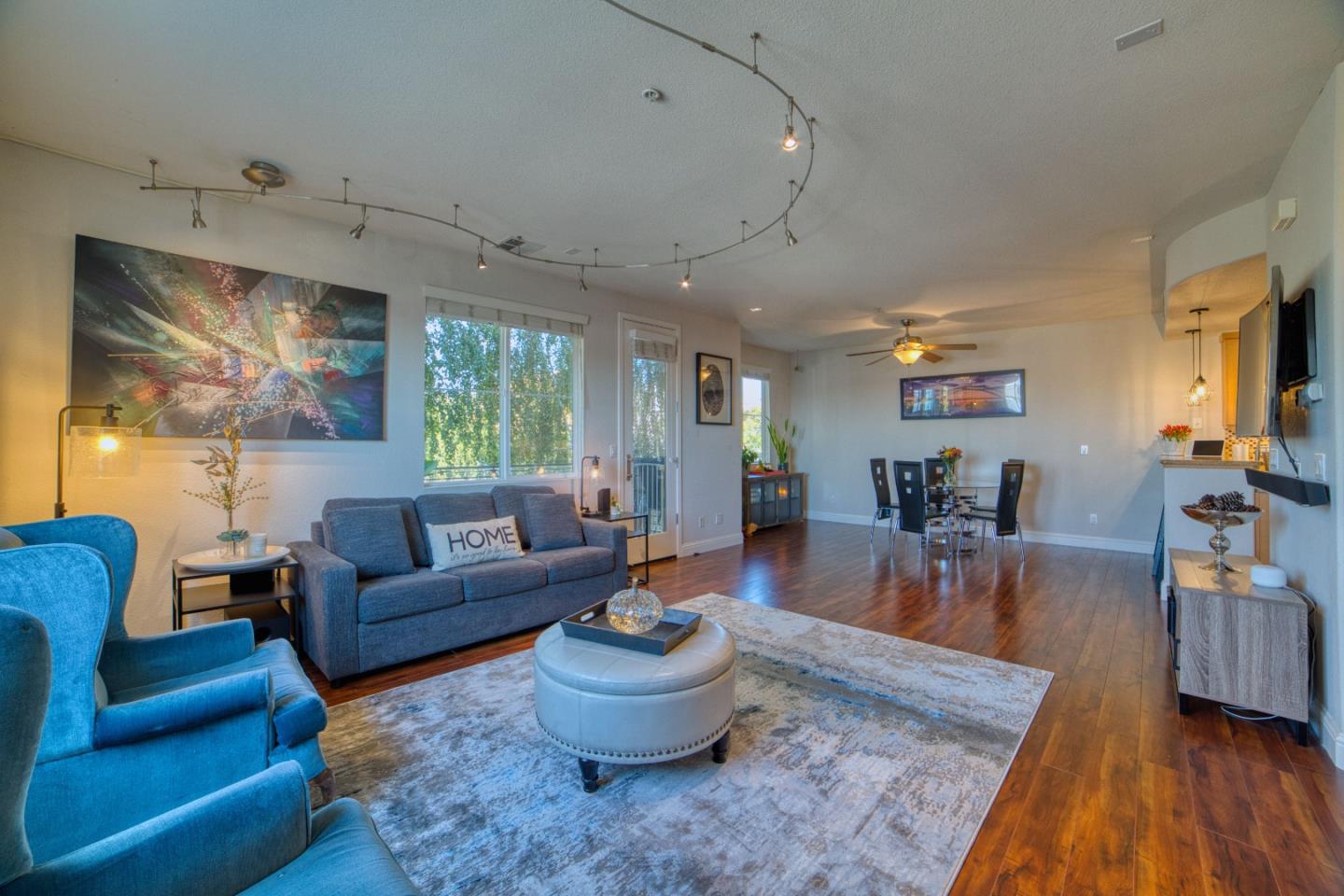 Detail Gallery Image 1 of 1 For 386 E Hedding St, San Jose,  CA 95112 - 2 Beds | 2/1 Baths