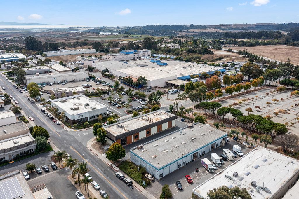 34 Hangar Way, Watsonville, California 95076, ,Commercial Sale,For Sale,34 Hangar Way,ML81946026