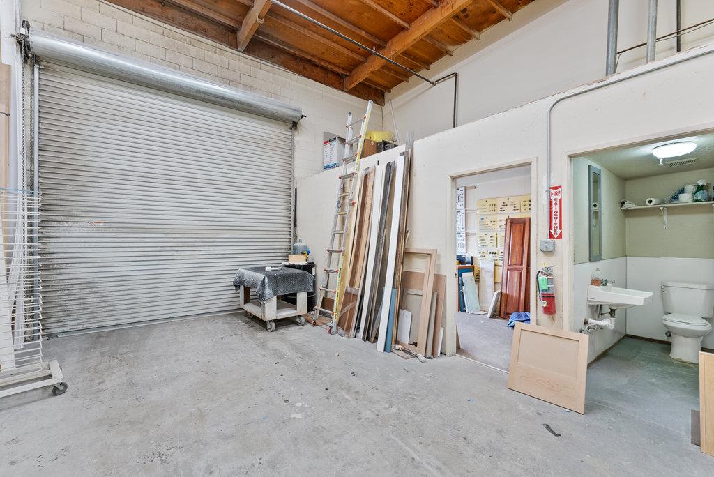 34 Hangar Way, Watsonville, California 95076, ,Commercial Sale,For Sale,34 Hangar Way,ML81946026