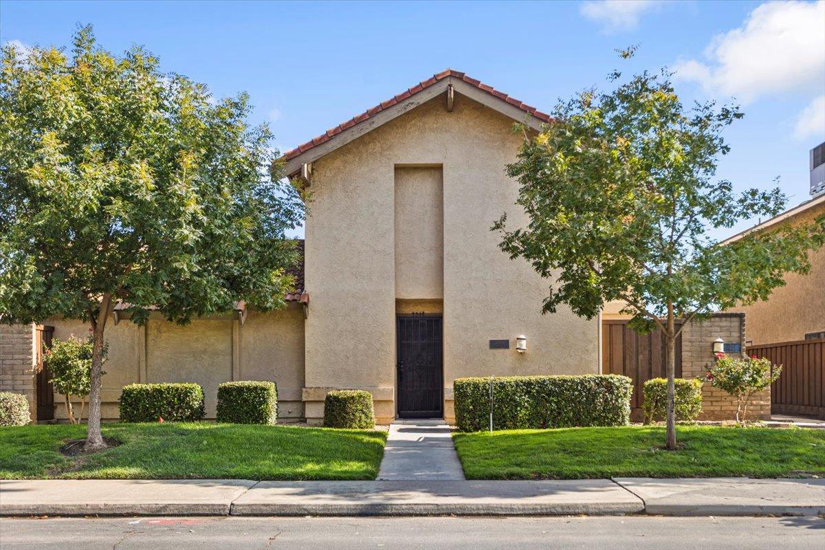 Photo of 3546 Claremont Ave in Modesto, CA