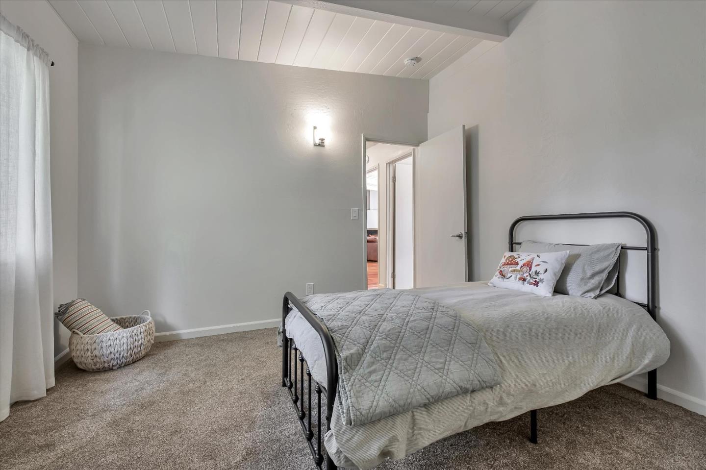 Detail Gallery Image 17 of 34 For 160 Sweet Pea Ln, Ben Lomond,  CA 95005 - 4 Beds | 2 Baths
