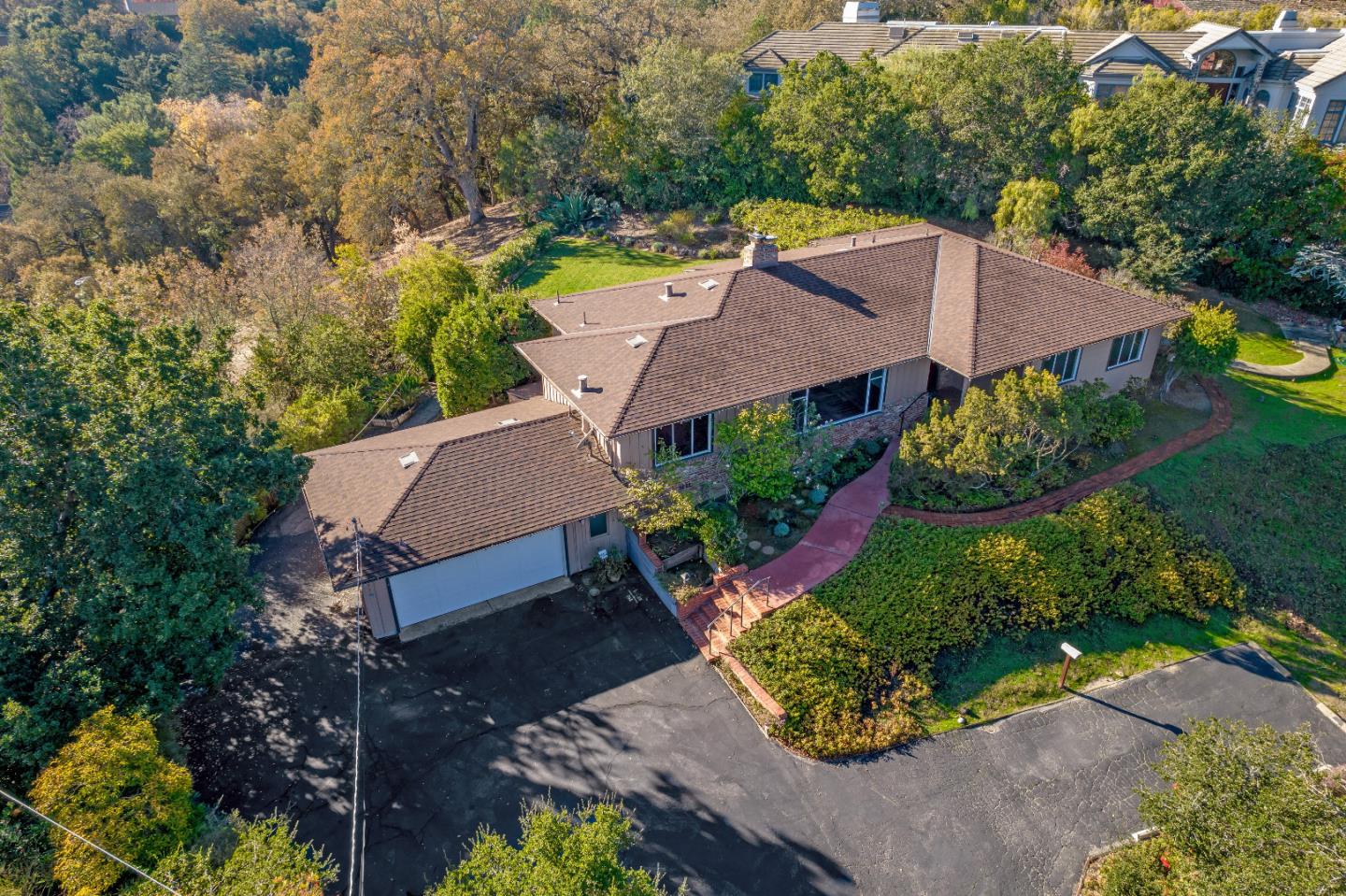 Detail Gallery Image 1 of 1 For 12350 Hilltop Dr, Los Altos Hills,  CA 94024 - 3 Beds | 2/1 Baths