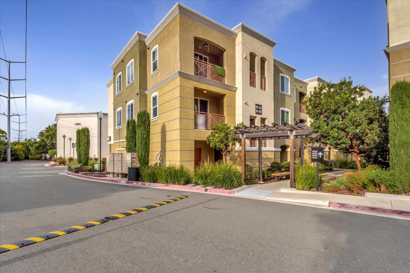Photo of 4736 Norris Canyon Rd #101 in San Ramon, CA