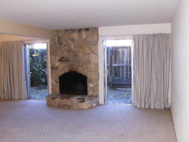 Detail Gallery Image 4 of 27 For 1253 Los Olivos Dr #45,  Salinas,  CA 93901 - 2 Beds | 1/1 Baths