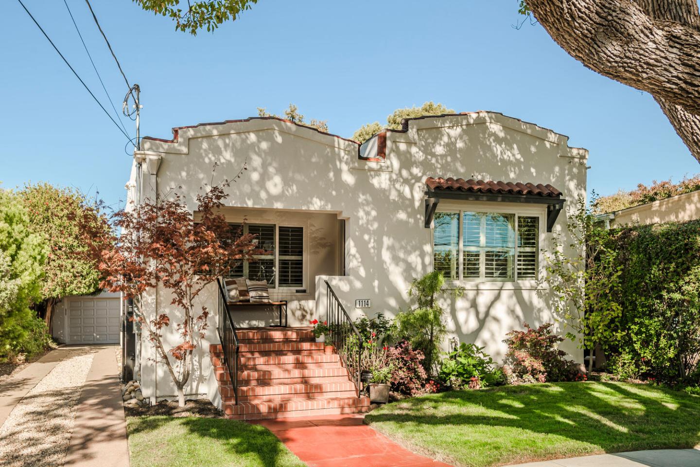 Front Image Thumbnail for ML81946885