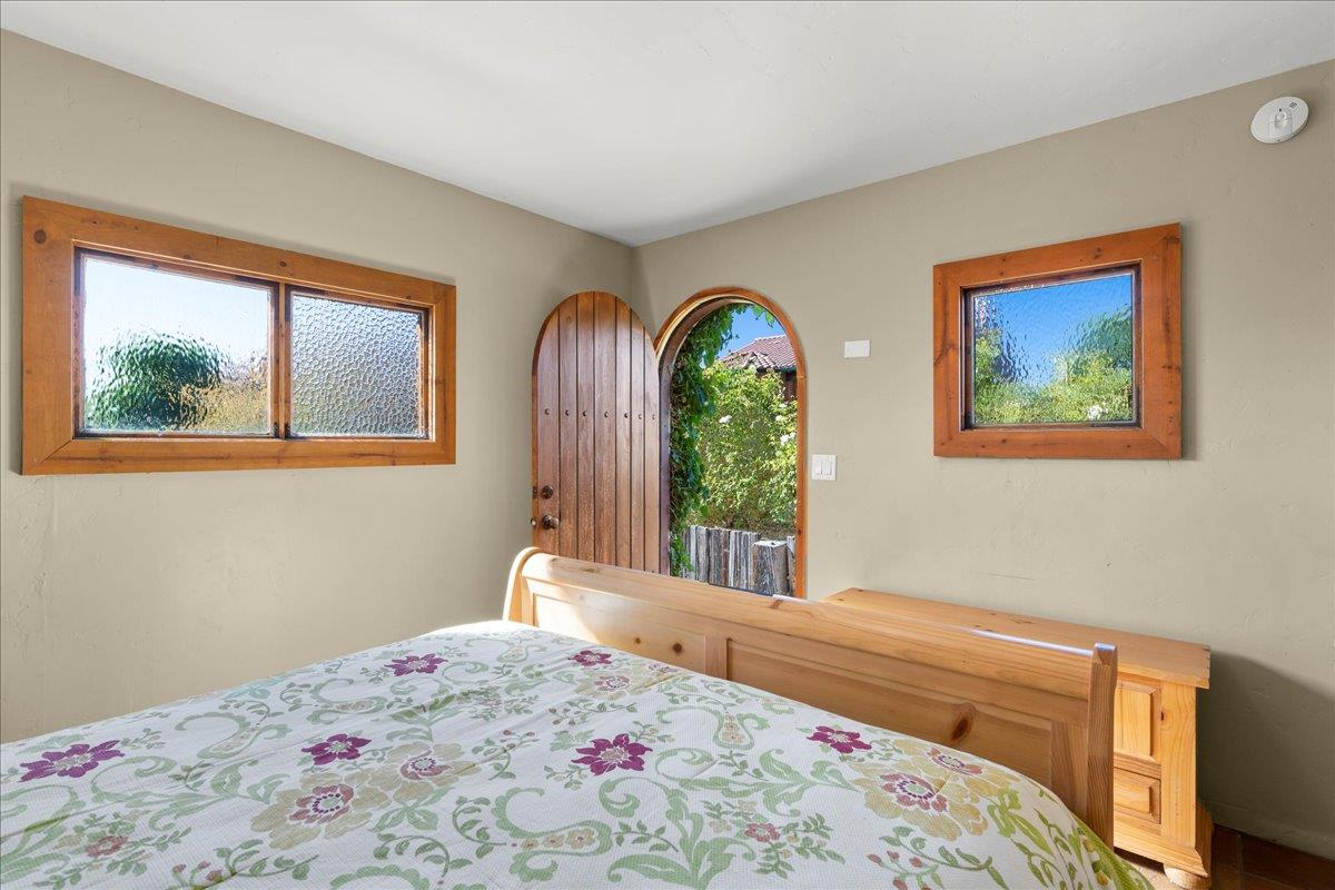 Detail Gallery Image 37 of 93 For 1011 Santa Ana Valley Rd, Hollister,  CA 95023 - 5 Beds | 5/2 Baths