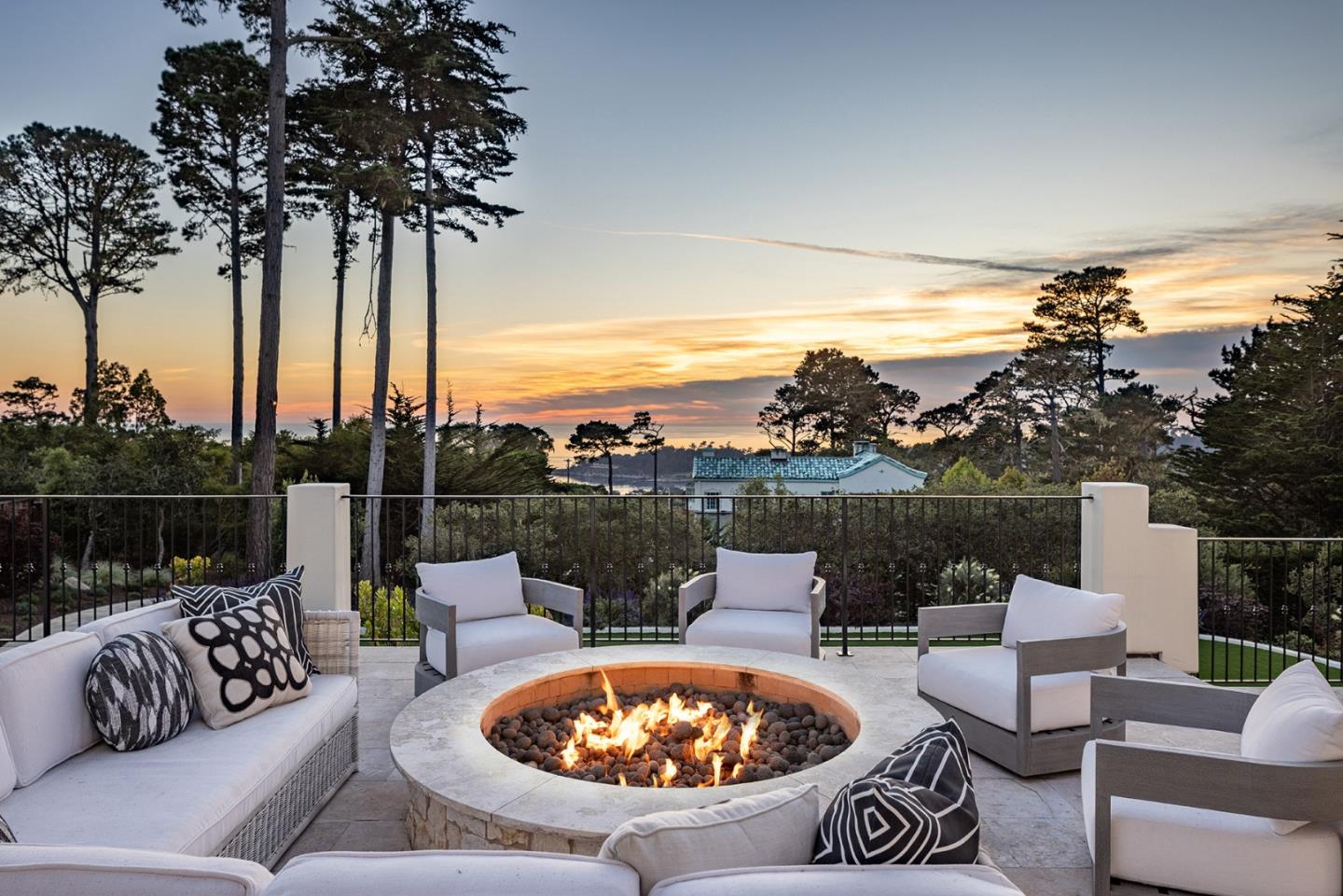 Detail Gallery Image 1 of 41 For 1544 Viscaino Rd, Pebble Beach,  CA 93953 - 5 Beds | 5/2 Baths