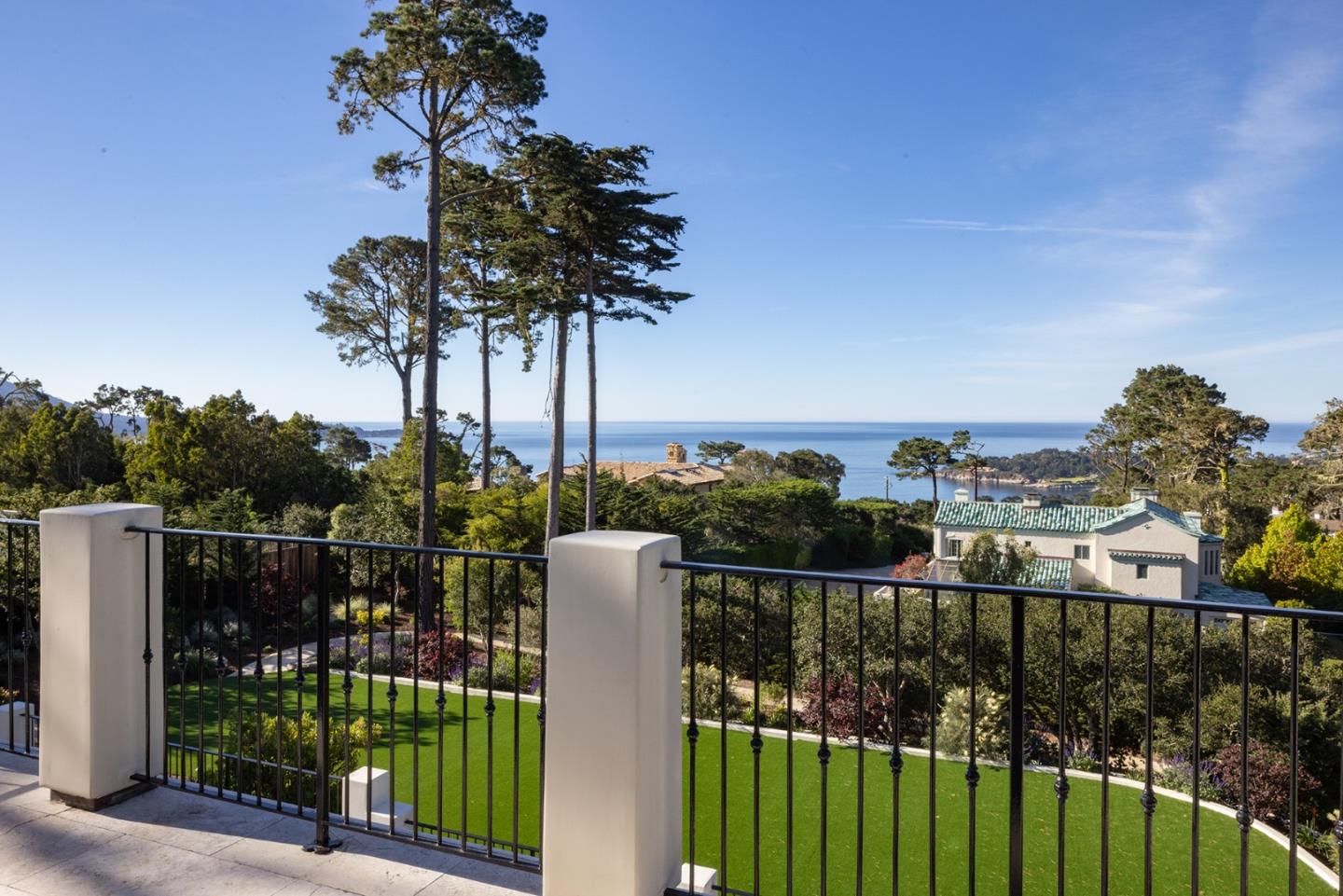 Detail Gallery Image 28 of 41 For 1544 Viscaino Rd, Pebble Beach,  CA 93953 - 5 Beds | 5/2 Baths