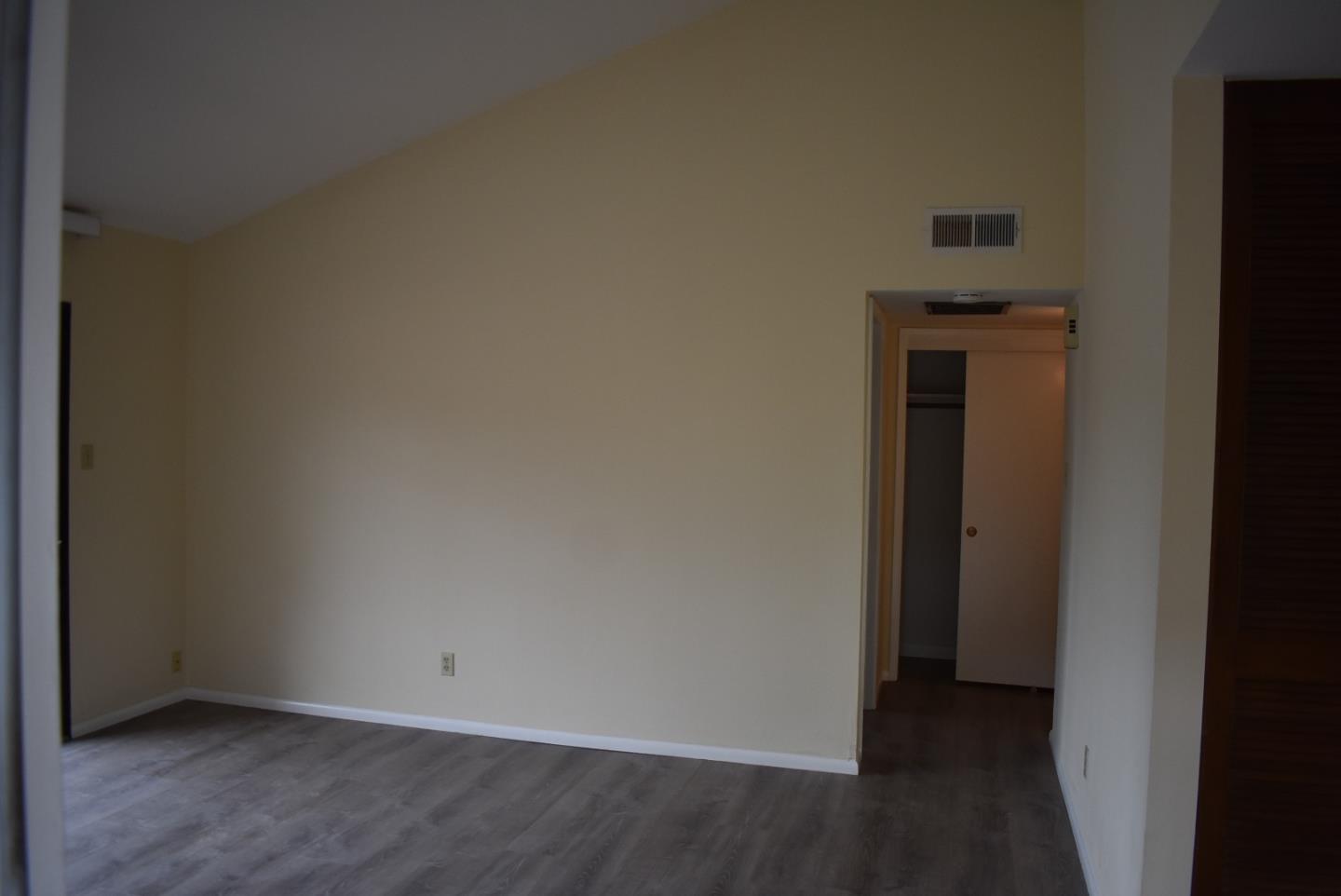 Detail Gallery Image 5 of 12 For 3702 W Benjamin Holt Dr #20,  Stockton,  CA 95219 - 1 Beds | 1 Baths