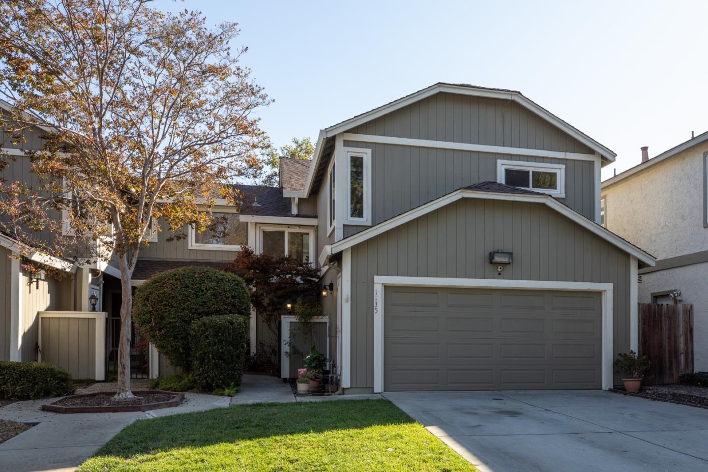 Detail Gallery Image 1 of 1 For 1135 Longshore Dr, San Jose,  CA 95128 - 3 Beds | 2/1 Baths