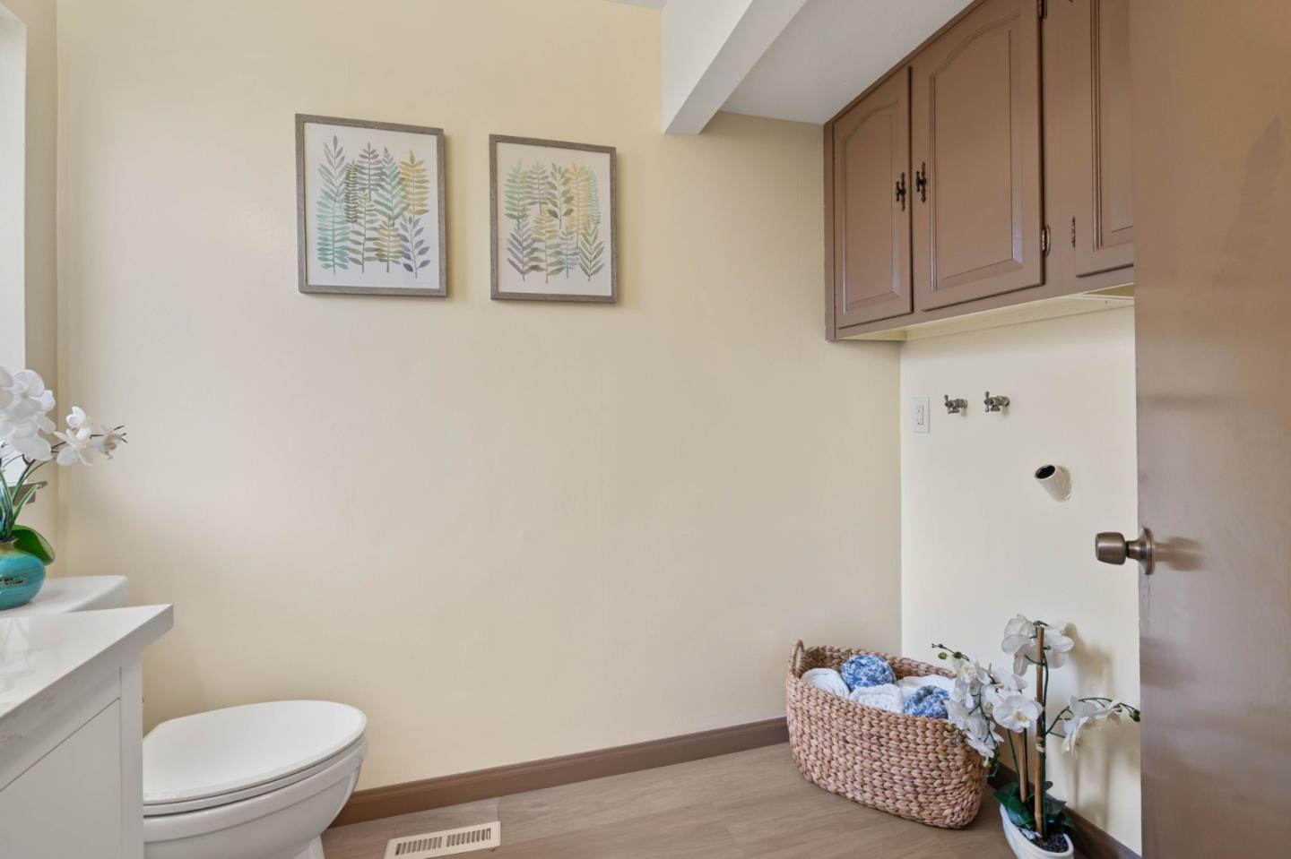 Detail Gallery Image 9 of 48 For 109 Walnut Hill Ct, Los Gatos,  CA 95032 - 4 Beds | 2/1 Baths