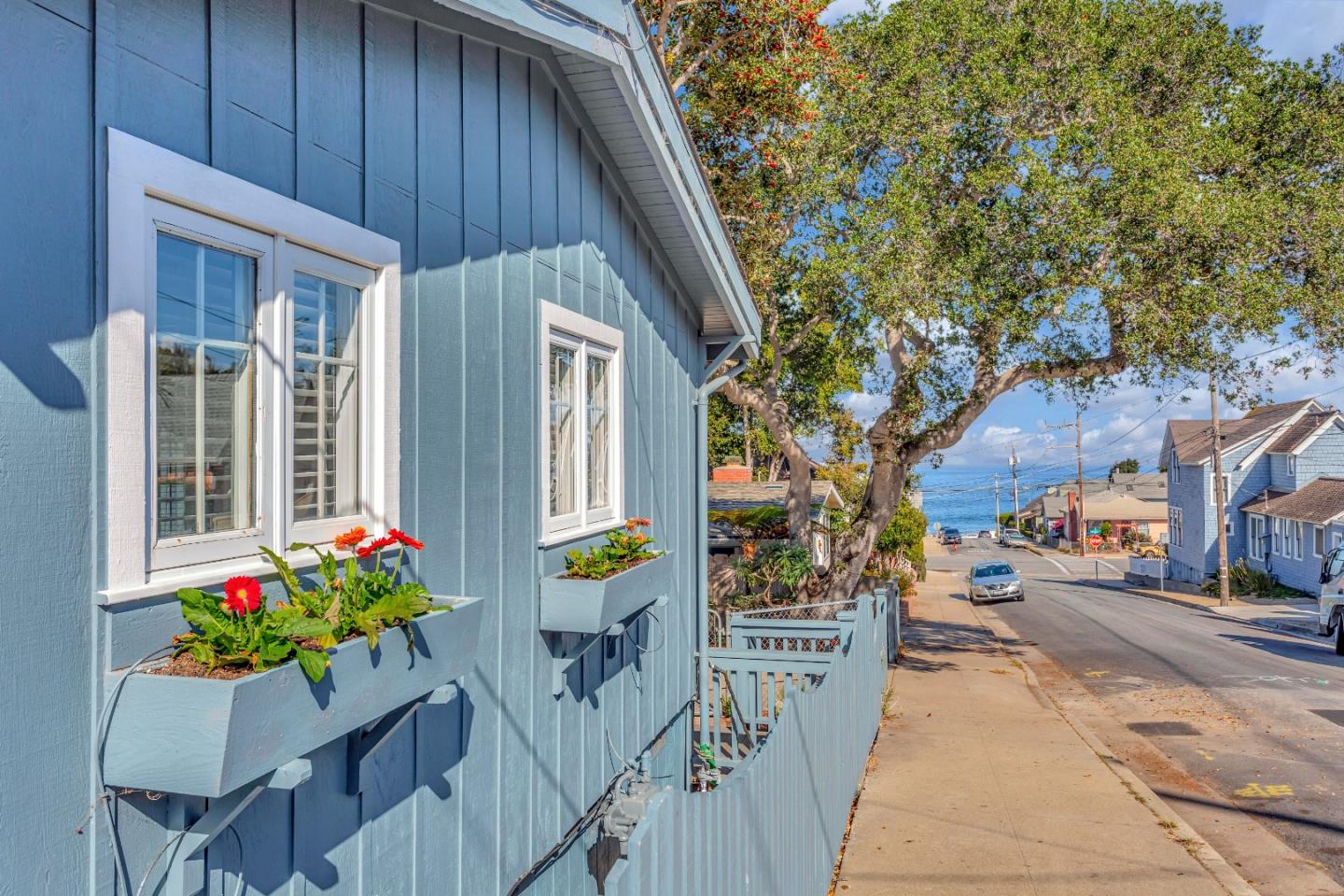 Photo of 138 3rd ST, PACIFIC GROVE, CA 93950
