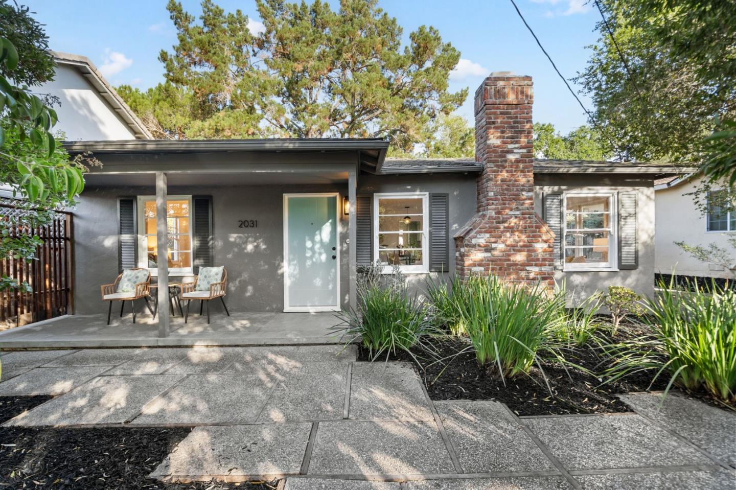 Photo of 2031 Santa Cruz Ave in Menlo Park, CA