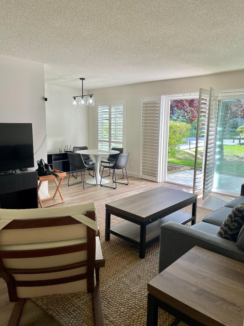 Detail Gallery Image 1 of 1 For 833 N Humboldt St #206,  San Mateo,  CA 94401 - 1 Beds | 1 Baths