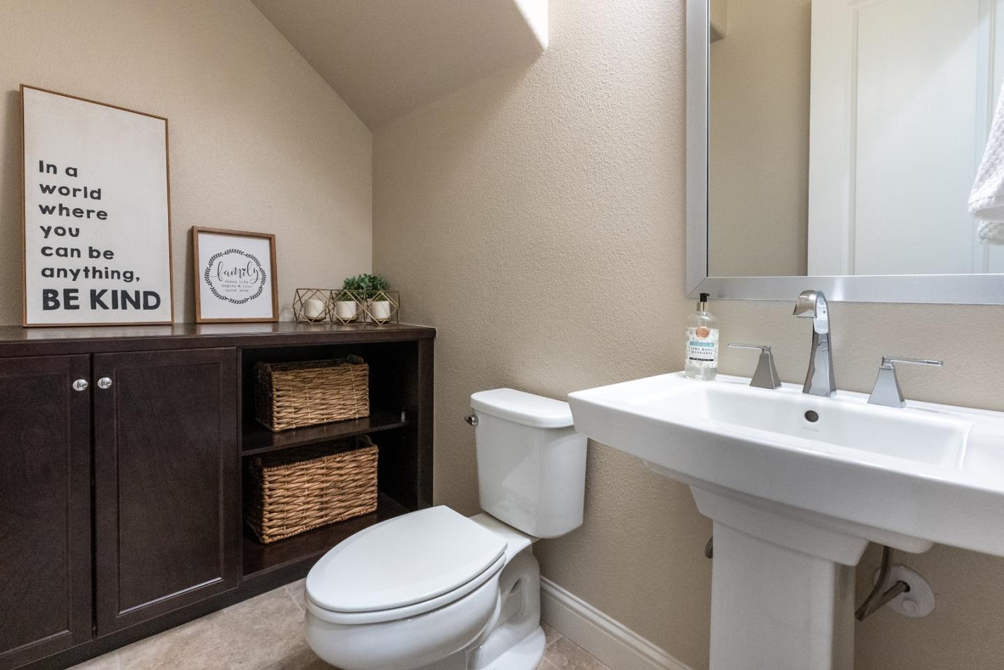 Detail Gallery Image 29 of 42 For 3031 Andesite Dr, Marina,  CA 93933 - 4 Beds | 3/1 Baths
